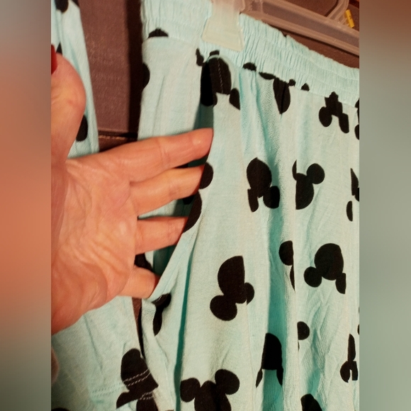 Disney Mickey Mouse Large Cute Blue/black Short Sleeve top With Matching Shorts - Picture 4 of 9